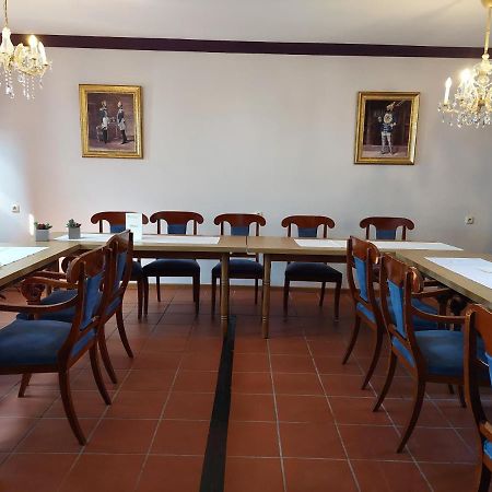 Der Heurige Im Gasthaus Zum Loewen Freising Luaran gambar
