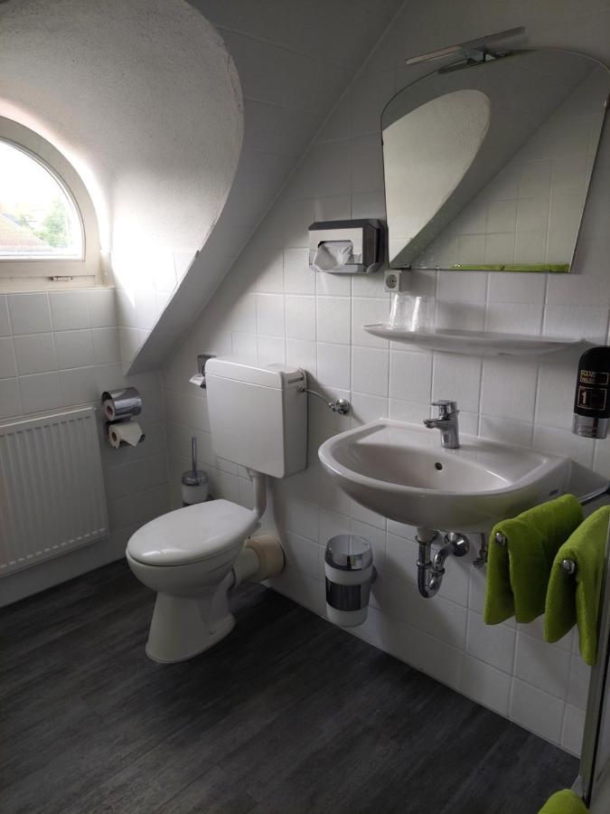 Der Heurige Im Gasthaus Zum Loewen Freising Luaran gambar